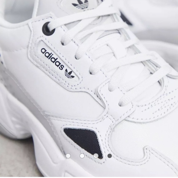 BNIB Adidas Falcon with black polka dots - Picture 4 of 4